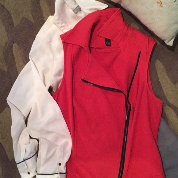 Vest - Picture 2 of 5